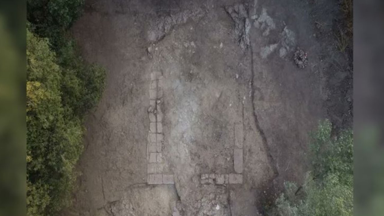 Sisa-sisa kuil ajaran sesat di Tuscany, Italia.