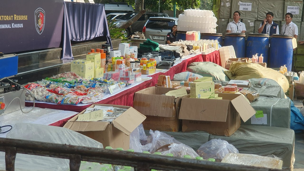 Polisi Bongkar Kasus Kosmetik Ilegal hingga Barang Palsu, Kerugian Capai Rp12 Miliar