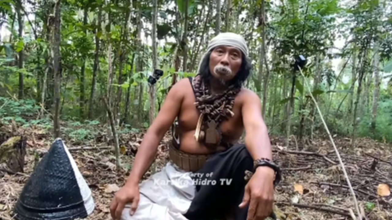 Tak Disangka, Suku Dayak Losarang Ini Miliki Sawah Hektaran Setiap Panen 7 Ton