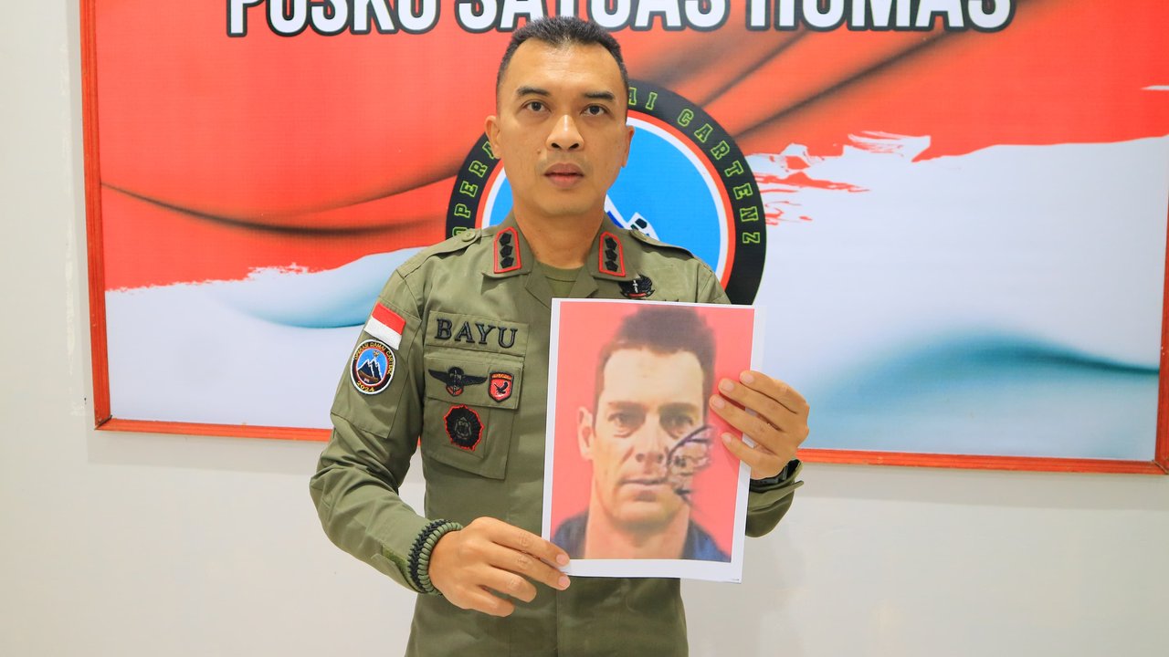 Foto pilot Selandia Baru Glen Malcolm Conning