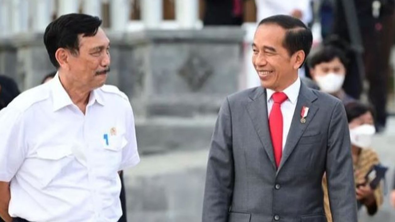 Menko Luhut Bakal Turunkan Harga Tiket Pesawat dengan Cara Ini