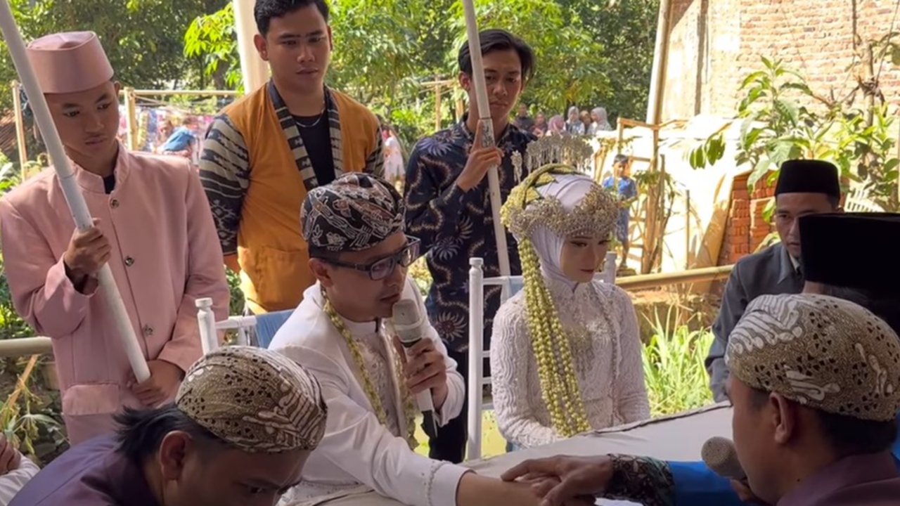 Gadis Yatim dari Desa Terpencil Mendapatkan Suami Orang Korea