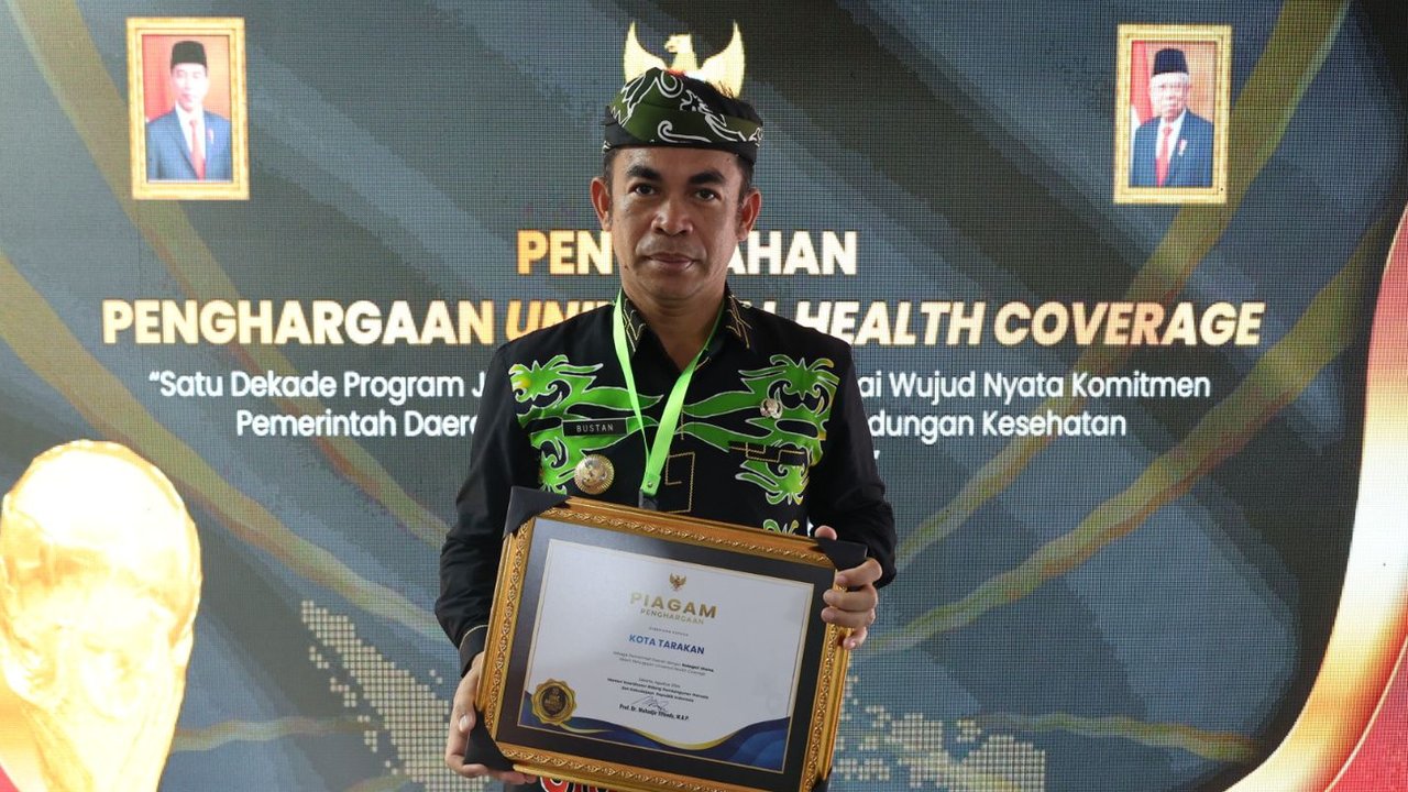 Capai Target Diberikan Pemerintah, Wali Kota Tarakan dapat Penghargaan UHC