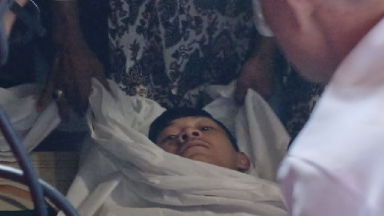 Saka Tatal Jalani Sumpah Pocong