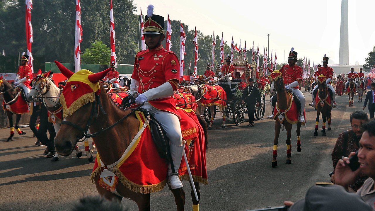 Kirab Bendera Pusaka di Monas menuju Istana Merdeka, Kamis (17/8/2023).(Tangkapan layar Youtube Sekretariat Presiden)