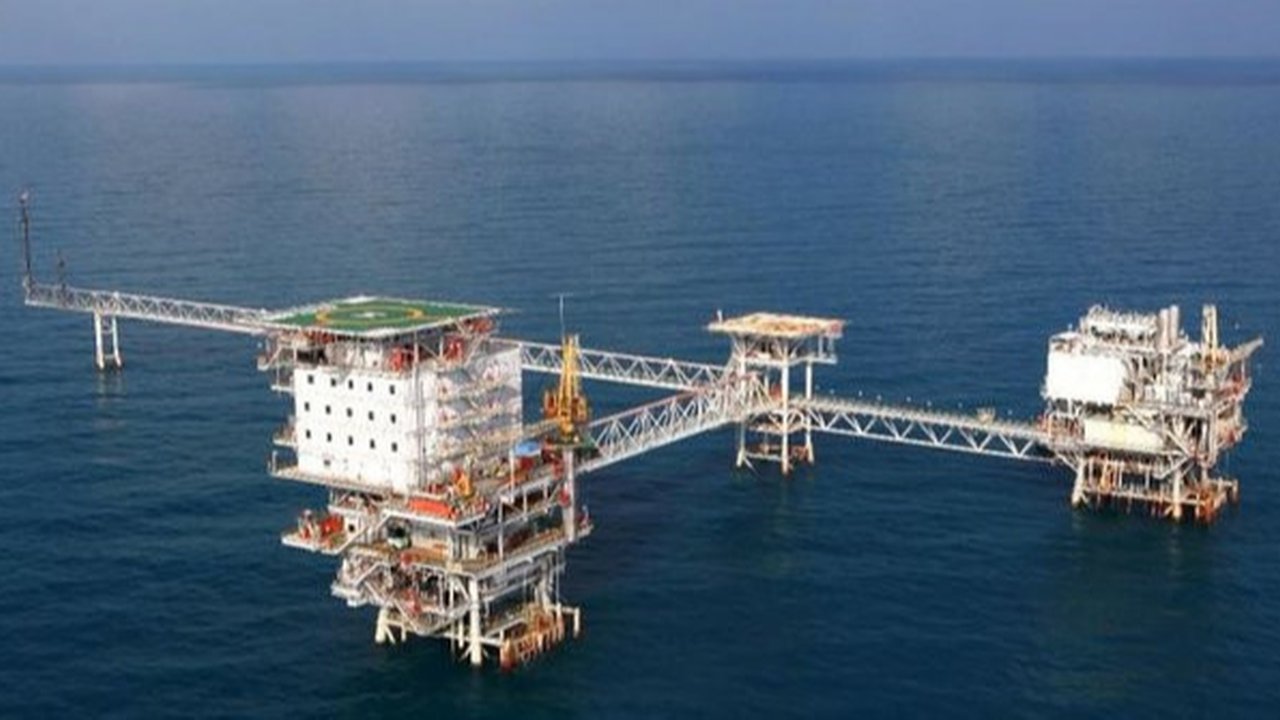 Ilustrasi tambang migas (iStockPhoto)