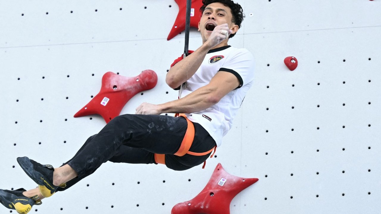 Persembahkan Medali Emas untuk Indonesia di Olimpiade 2024, Unggahan lama Veddriq Leonardo Ini Curi Perhatian