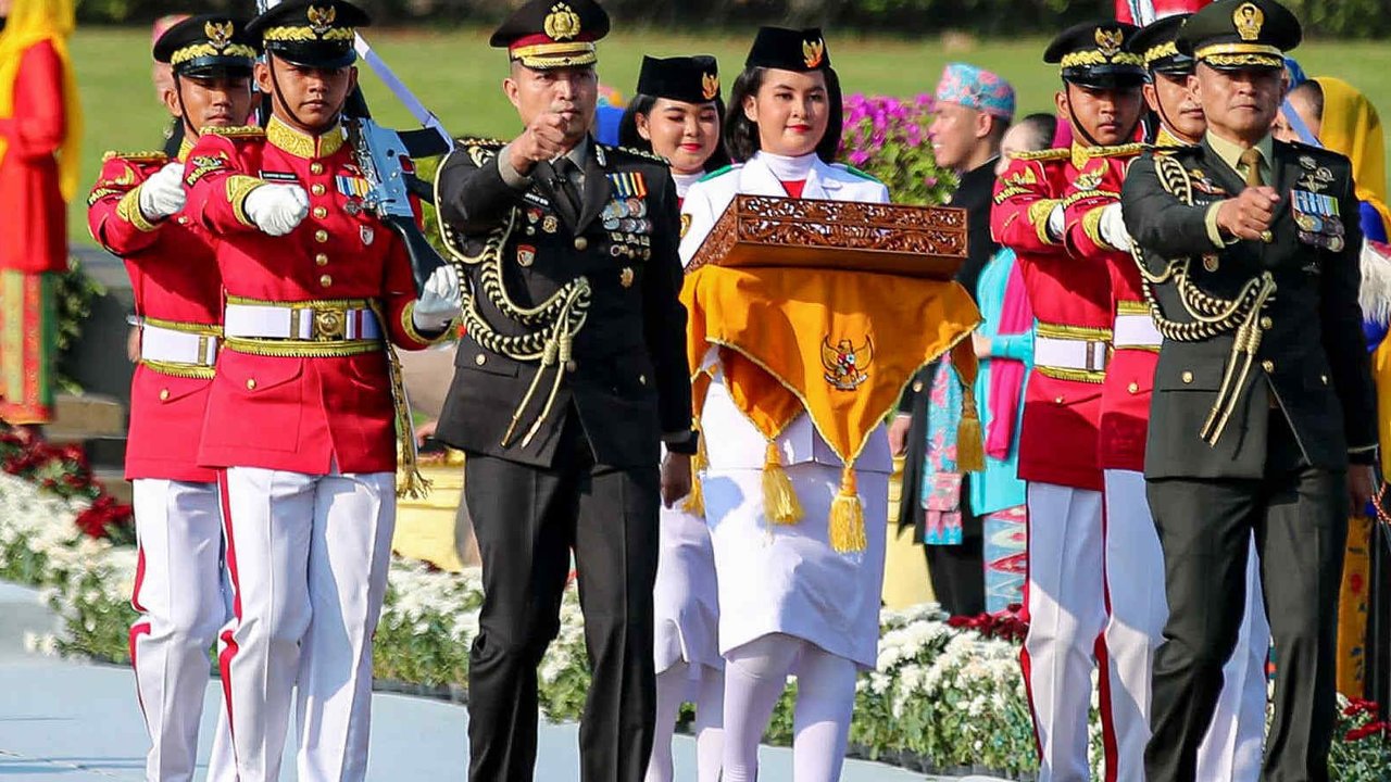 Momen Bersejarah Kirab Bendera Pusaka Diantar Maung, Merinding Detik-detik Tiba di IKN
