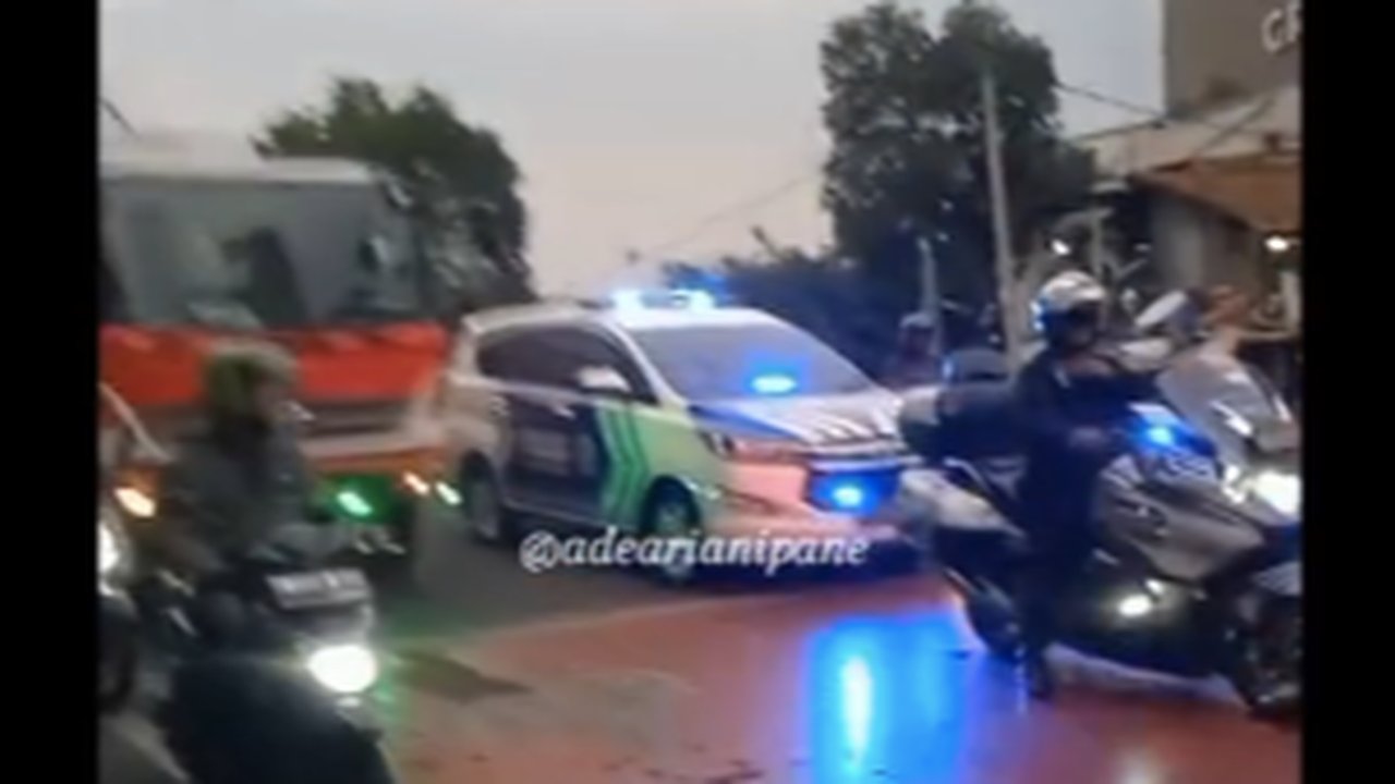 Sosok Jenderal Polri ini Selalu Kasih Pengamen Duit Jajan, di Jalan Ikut Macet-macetan Tak Serabat Serobot