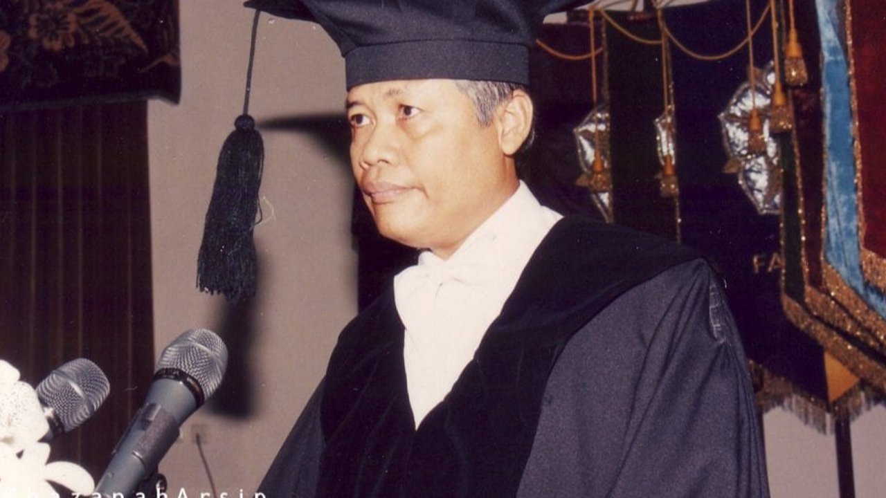 Prof Sudjarwadi