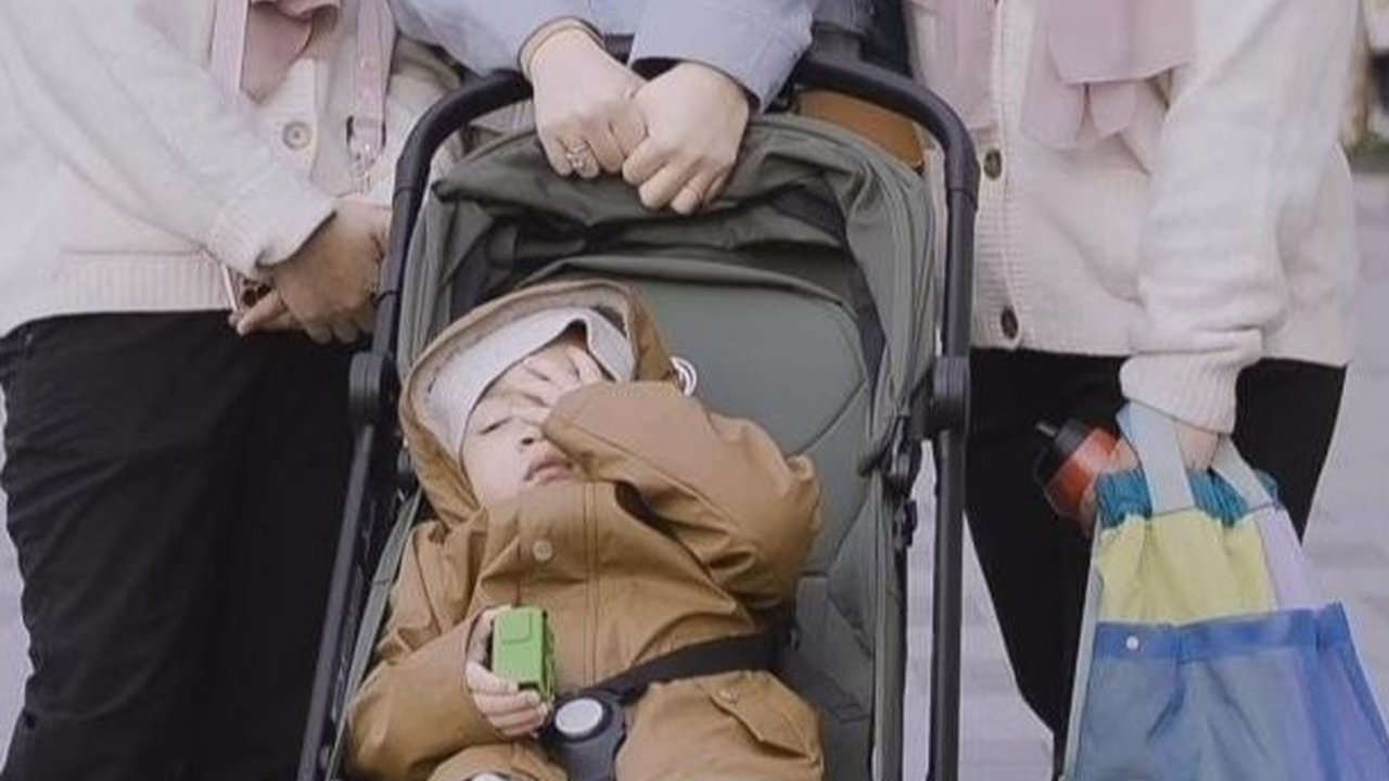 Curhat Sus Rini Pengasuh Rayyanza Bisa Liburan ke Paris, Langsung Dikomentari Iis Dahlia 'Gaya Deh'