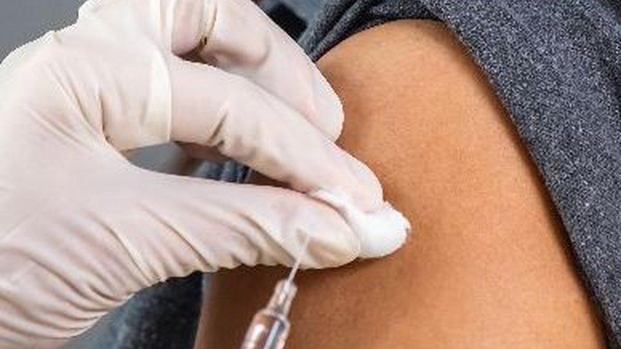 Vaksin Covid-19 Mulai Berbayar, Ini Kelompok yang Bisa Dapat Gratis