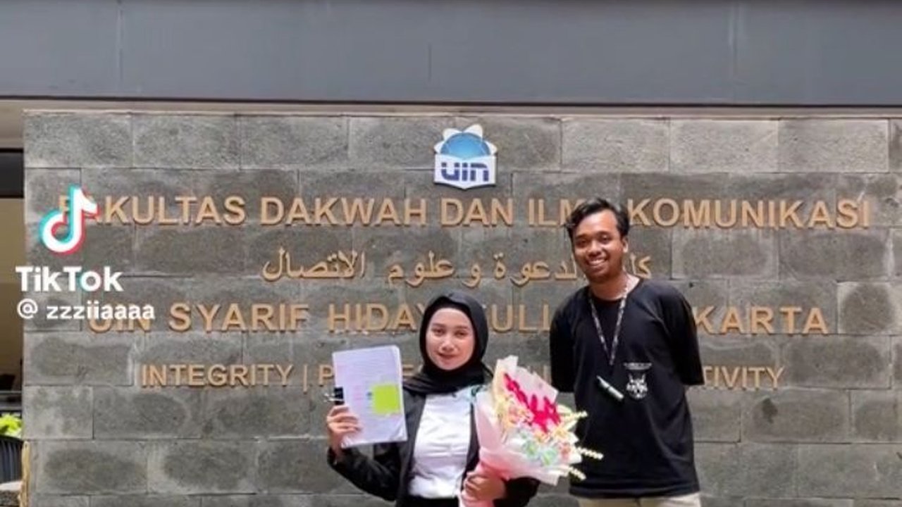 Momen Pria Beri Kejutan Pacarnya yang Baru Selesai Sidang Skripsi Ini Viral, Warganet Ikut Salting