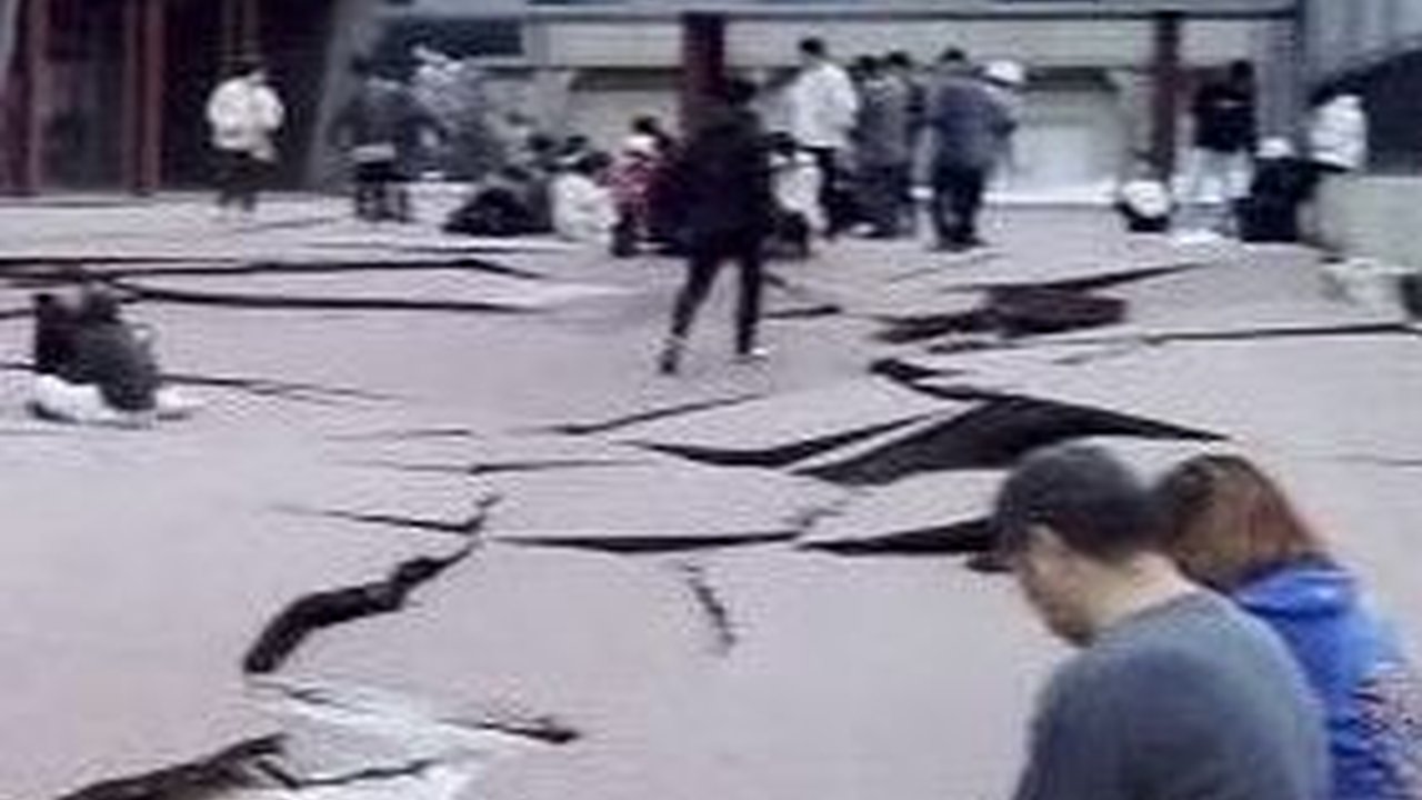 Pemerintah Minta WNI di Jepang Waspada Gempa dan Tsunami Susulan