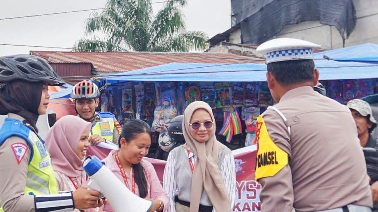 Sambil Gowes 10 Km, Polisi Rohil Sosialisasi Pemilu
