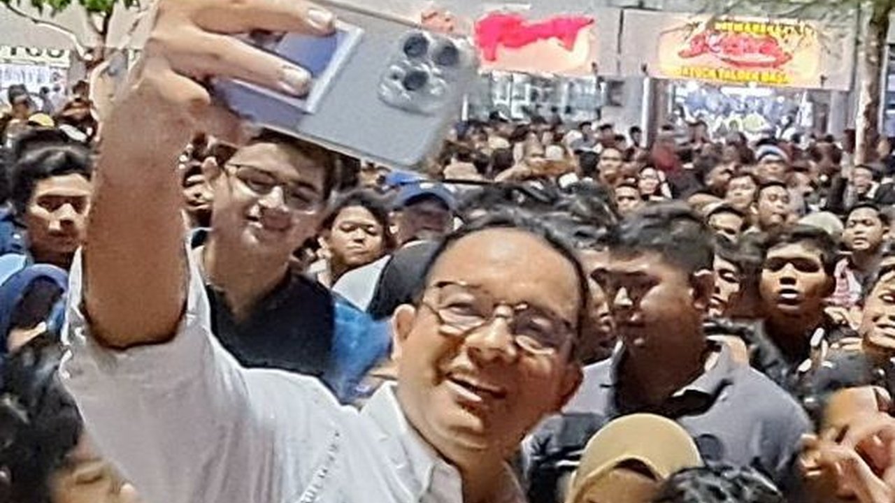 Anies Tapak Tilas di Rumah AR Baswedan