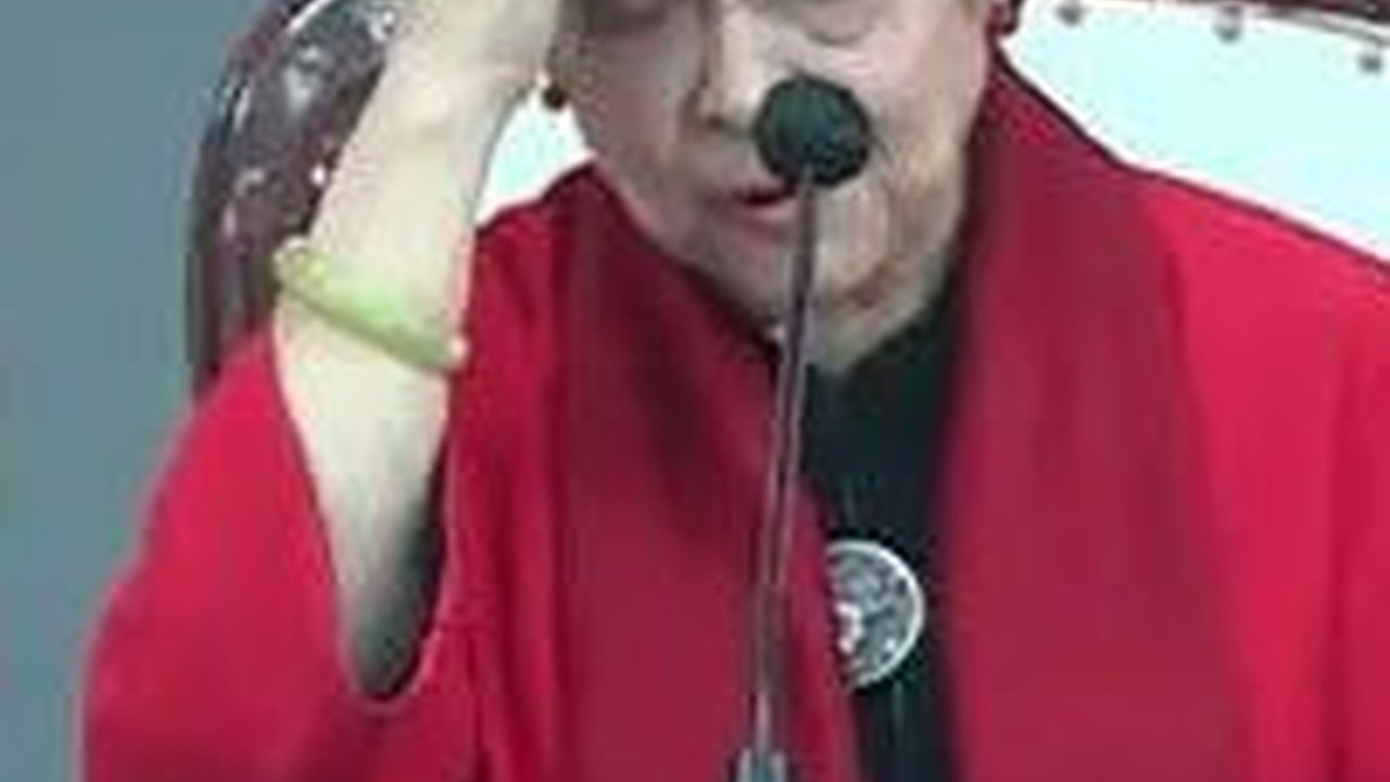 VIDEO: Megawati Tepok Jidat, Nilai Prajurit TNI Mulai 'Melempem'