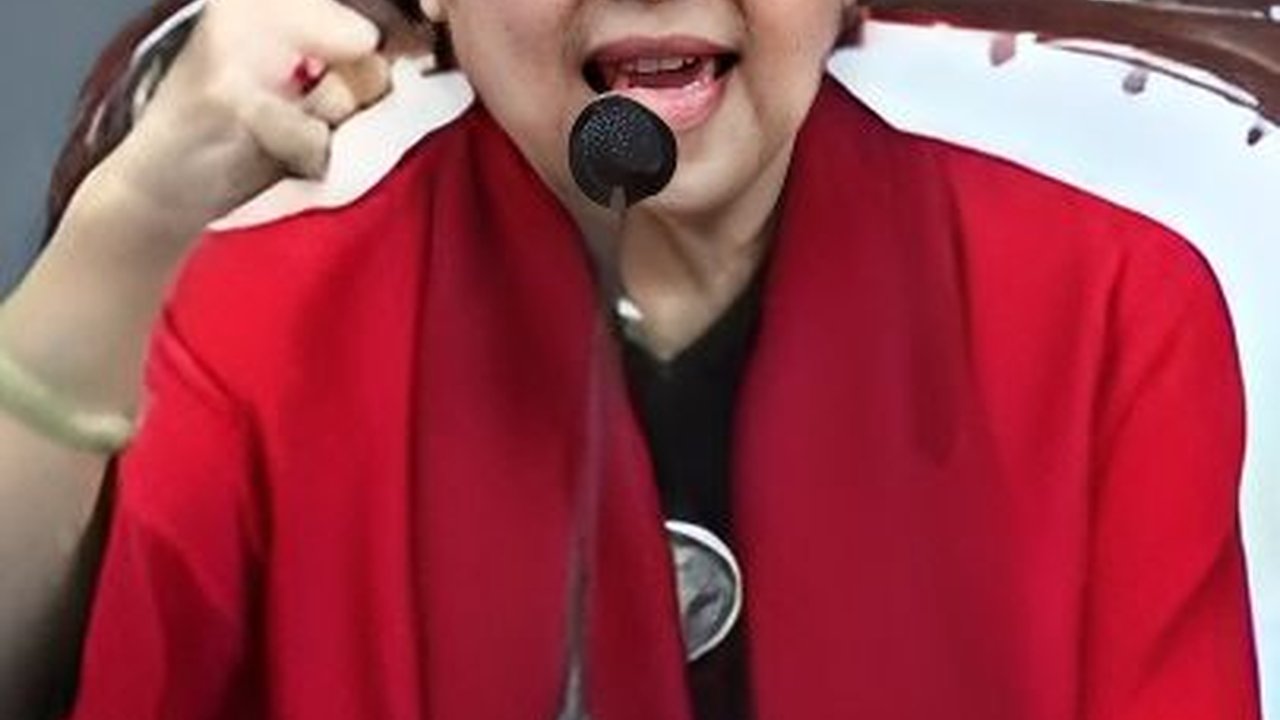 VIDEO: Di HUT PDIP, Megawati Teriaki TNI dan Polisi Netral: Awas Ya Kalau Tidak!