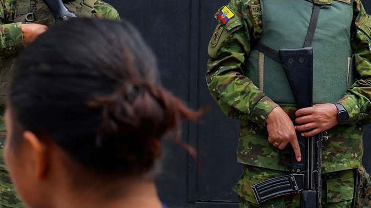 VIDEO: Ekuador Rusuh, Geng Bersenjata Menembak di Jalanan, Pembunuhan di Mana-Mana