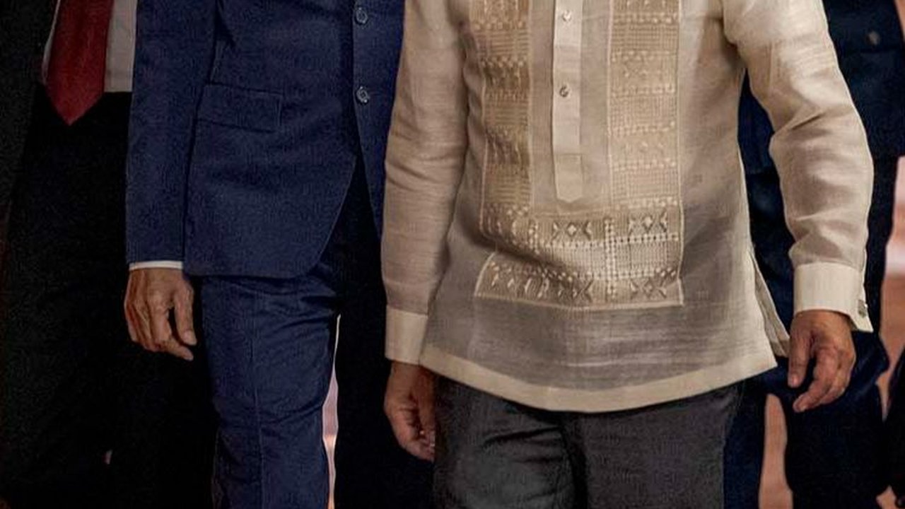 FOTO: Momen Jokowi Bertemu Presiden Filipina Saat HUT ke-51 PDIP