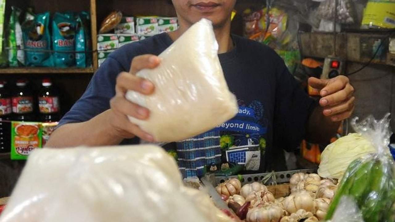 Sektor Perdagangan Jadi Tumpuan Warga Bertahan Hidup di Jakarta, Begini Penjelasannya