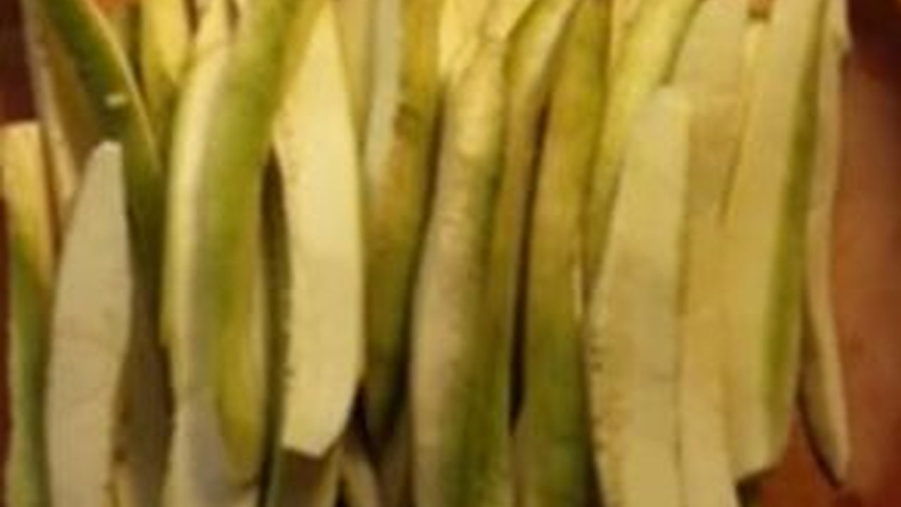 Mencicipi Stik Goroho, Makanan Unik Khas Gorontalo yang Terbuat dari Olahan Pisang