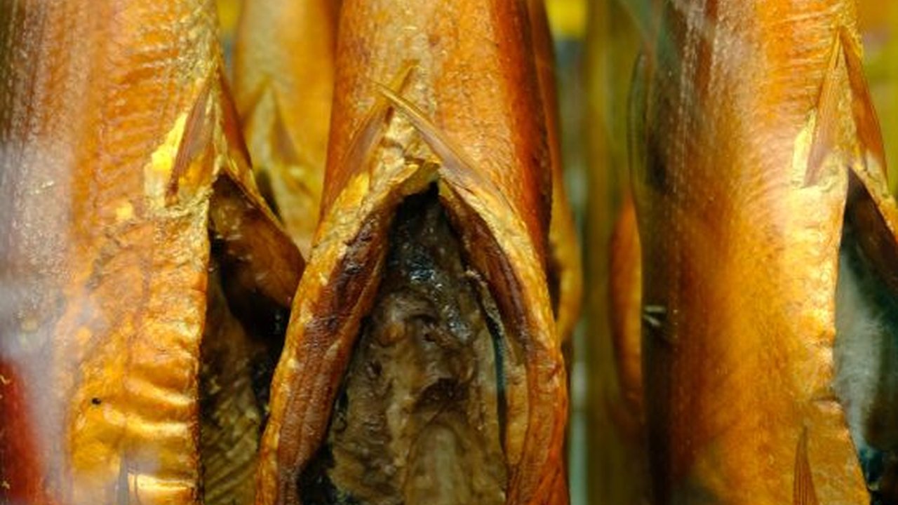 Ikan Bandeng Asap, Kuliner Khas Kabupaten Sidoarjo yang Wajib Dicoba