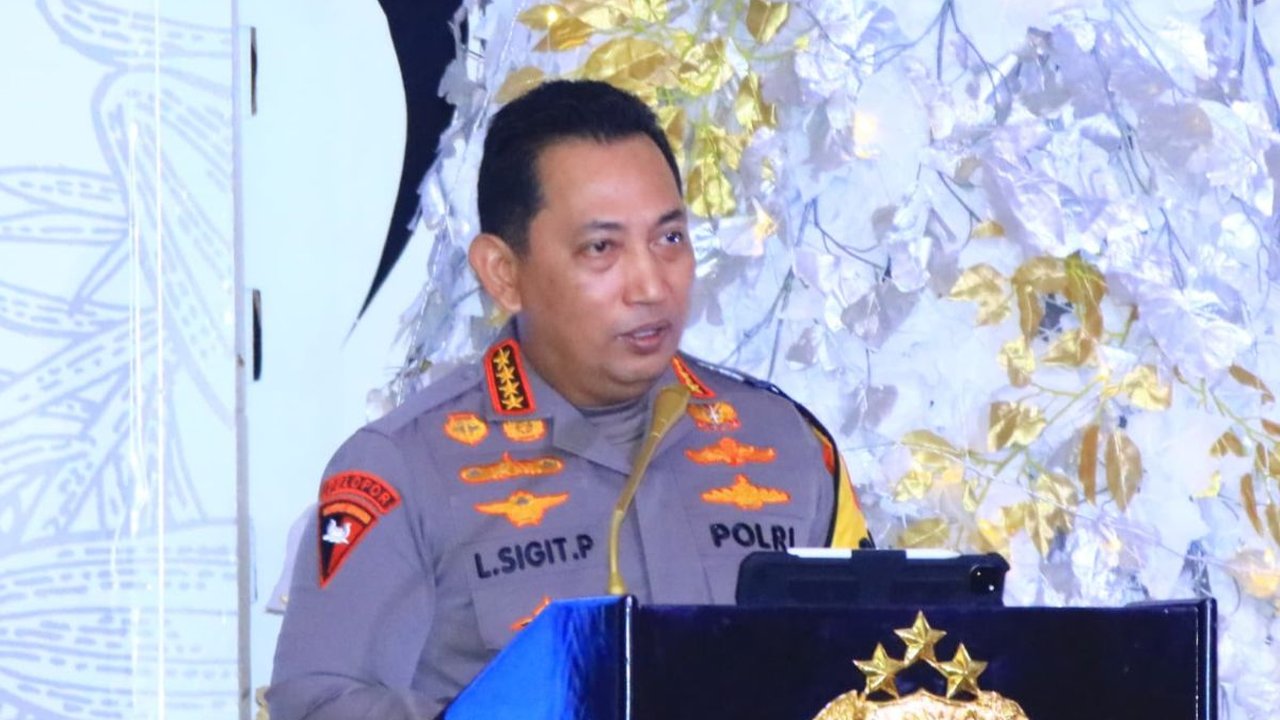 Di Acara Natal Bersama Polri, Kapolri Titip Cooling System ke Tokoh Lintas Agama