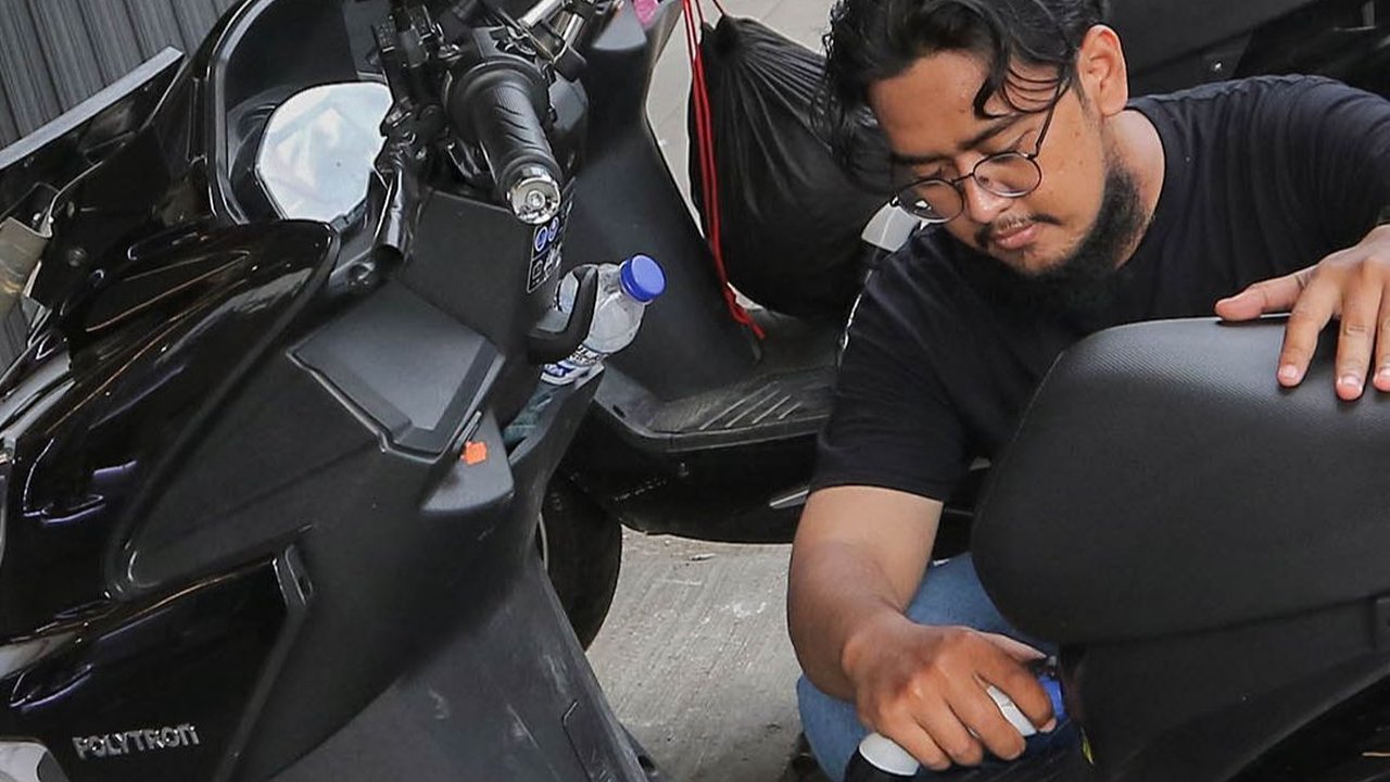 FOTO: Pemerintah Pangkas Kuota Subsidi Motor Listrik pada 2024
