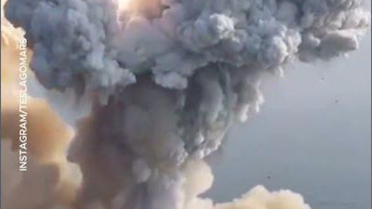 VIDEO: China Berhasil Luncurkan Roket di Atas Kapal Laut