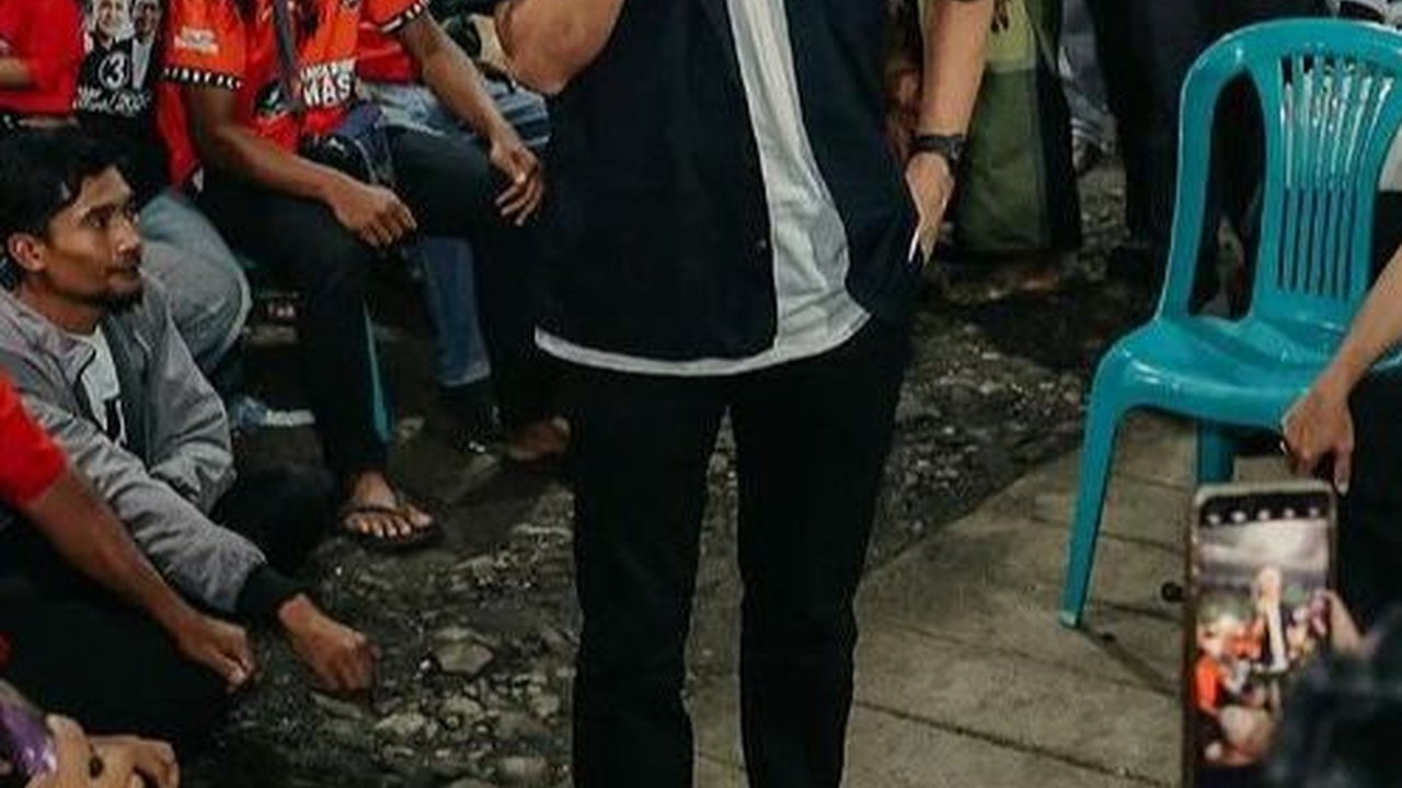 Blusukan ke Pasar Surabaya, Ganjar Paparkan Stategi 'Sat-Set' untuk Stabilkan Harga Pangan