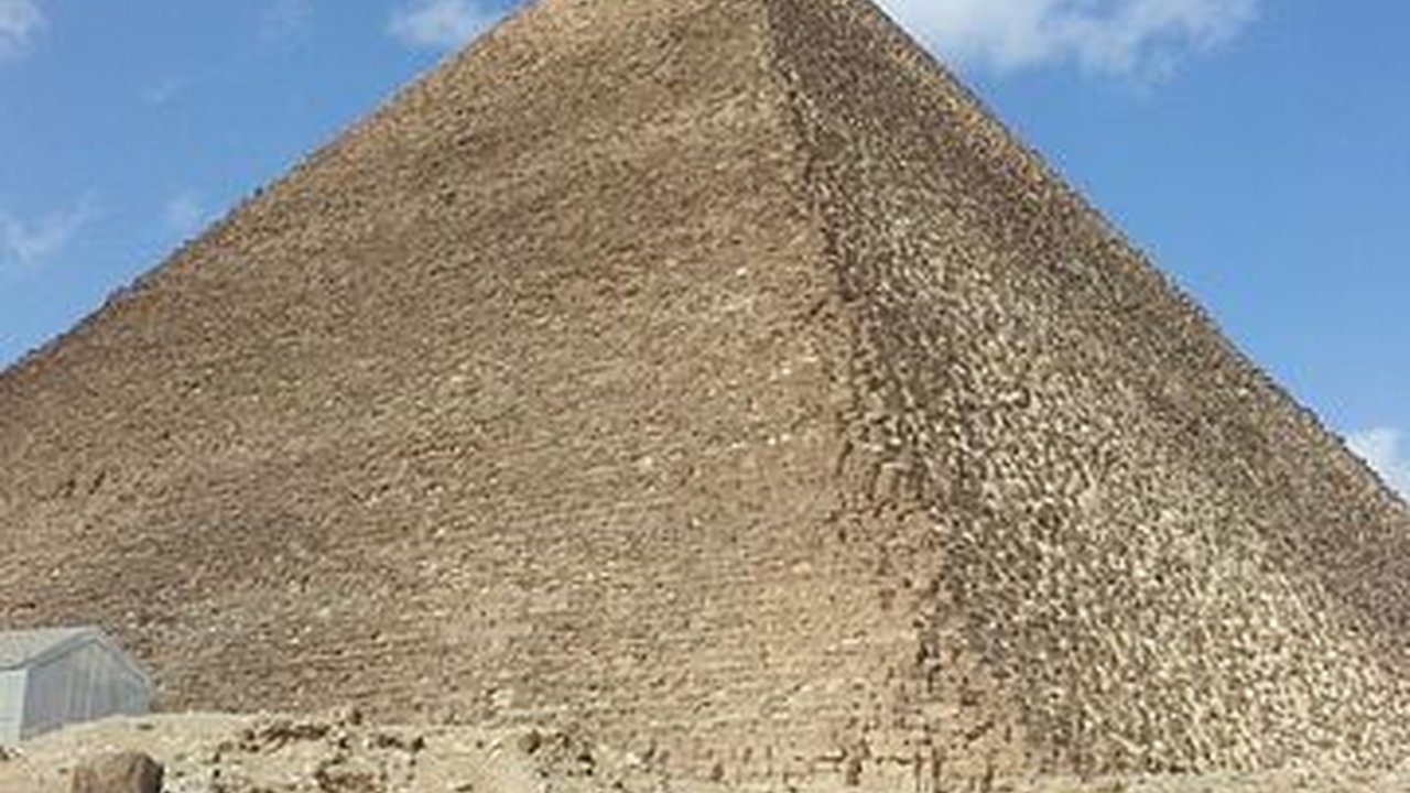 Peneliti Pakai Robot untuk Lihat Bagian Dalam Piramida Giza, Ternyata Begini Isinya