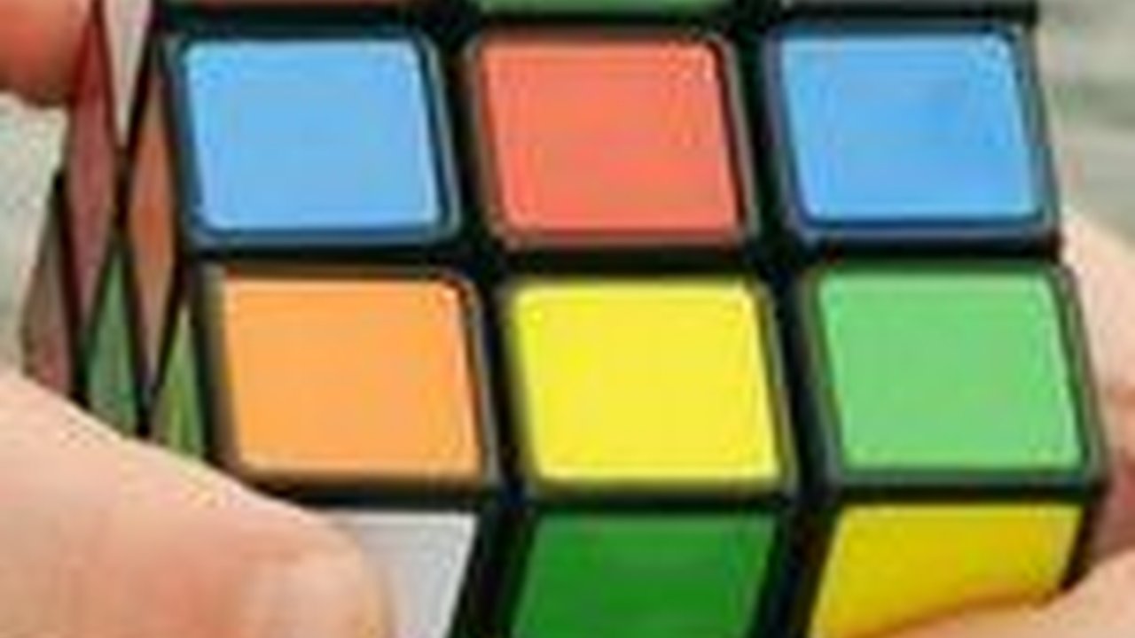 Rumus Rubik 3x3 Khusus Pemula, Ini 8 Langkah Menyelesaikannya yang Mudah Dipahami