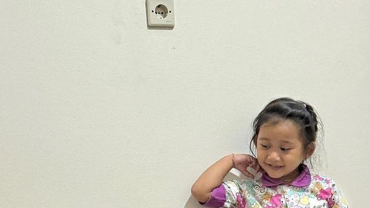 Potret Terbaru Bintang Anak Mendiang Lina Jubaedah dan Teddy, Kini Tumbuh Besar dan Cantik