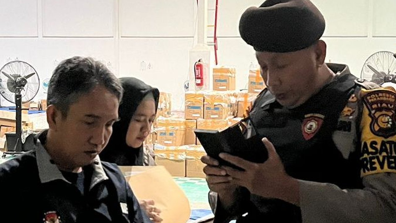 Polresta Pekanbaru Kawal  Ketat 2.265 Kotak Surat Suara Pemilu 2024