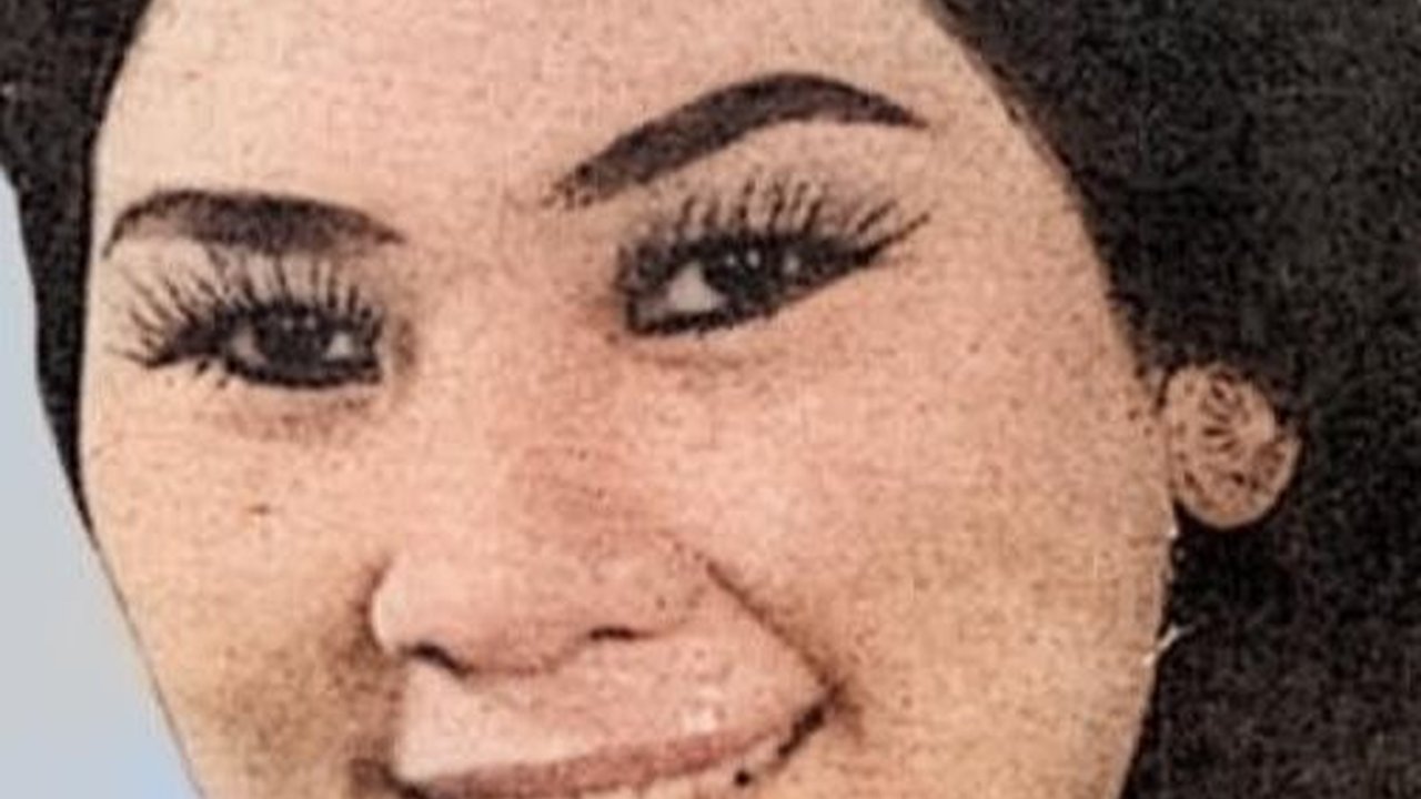 Sosok Irma Ottenhoff Mamahit, Pramugari Cantik Berdarah Minahasa yang Menolak Cinta Presiden Soekarno