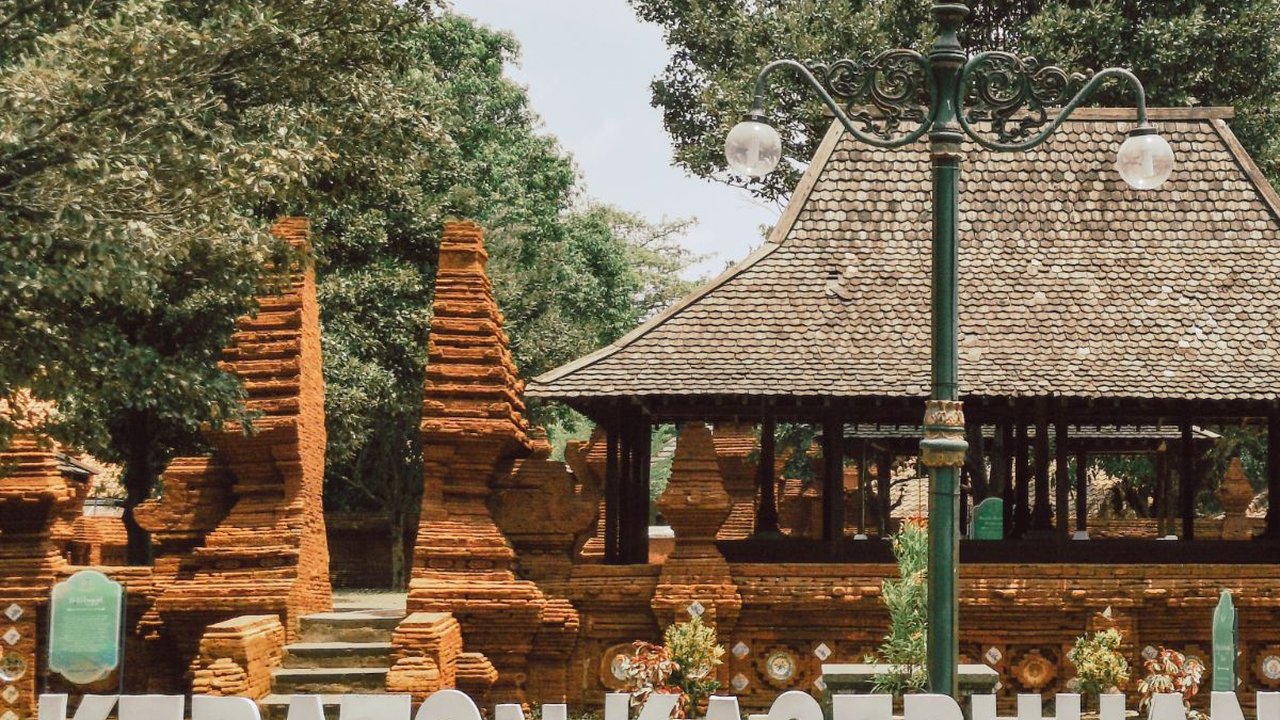 Fakta Keraton Kasepuhan Cirebon yang Jarang Diketahui, Ada Ornamen Keramik Berisi Kisah dari Al Kitab