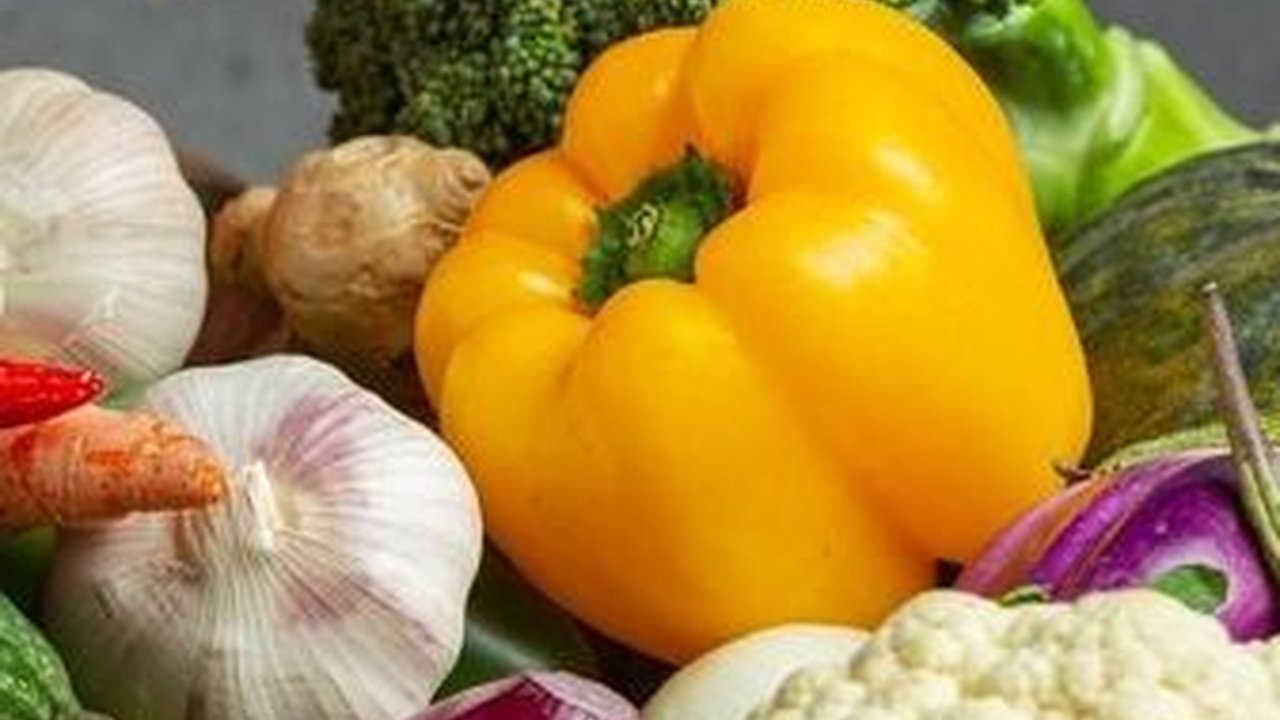 Sayur Beku vs Sayur Segar, Mana yang Memiliki Kandungan Gizi Lebih Sehat?