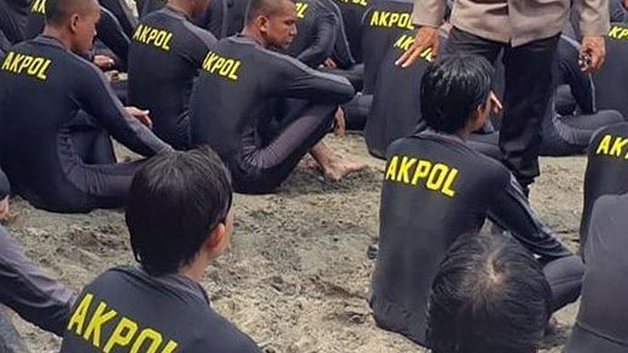 Jenderal Polisi Datangi Taruna & Taruni Digembleng di Pasir Putih Situbondo, Ada Apa?