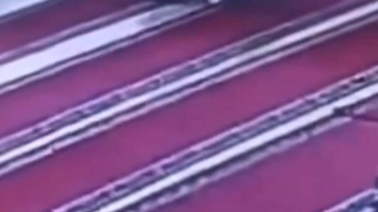 Viral Pria Cabul Lecehkan Wanita Sedang Salat dalam Masjid di Lombok, Ini Tindakan Polisi