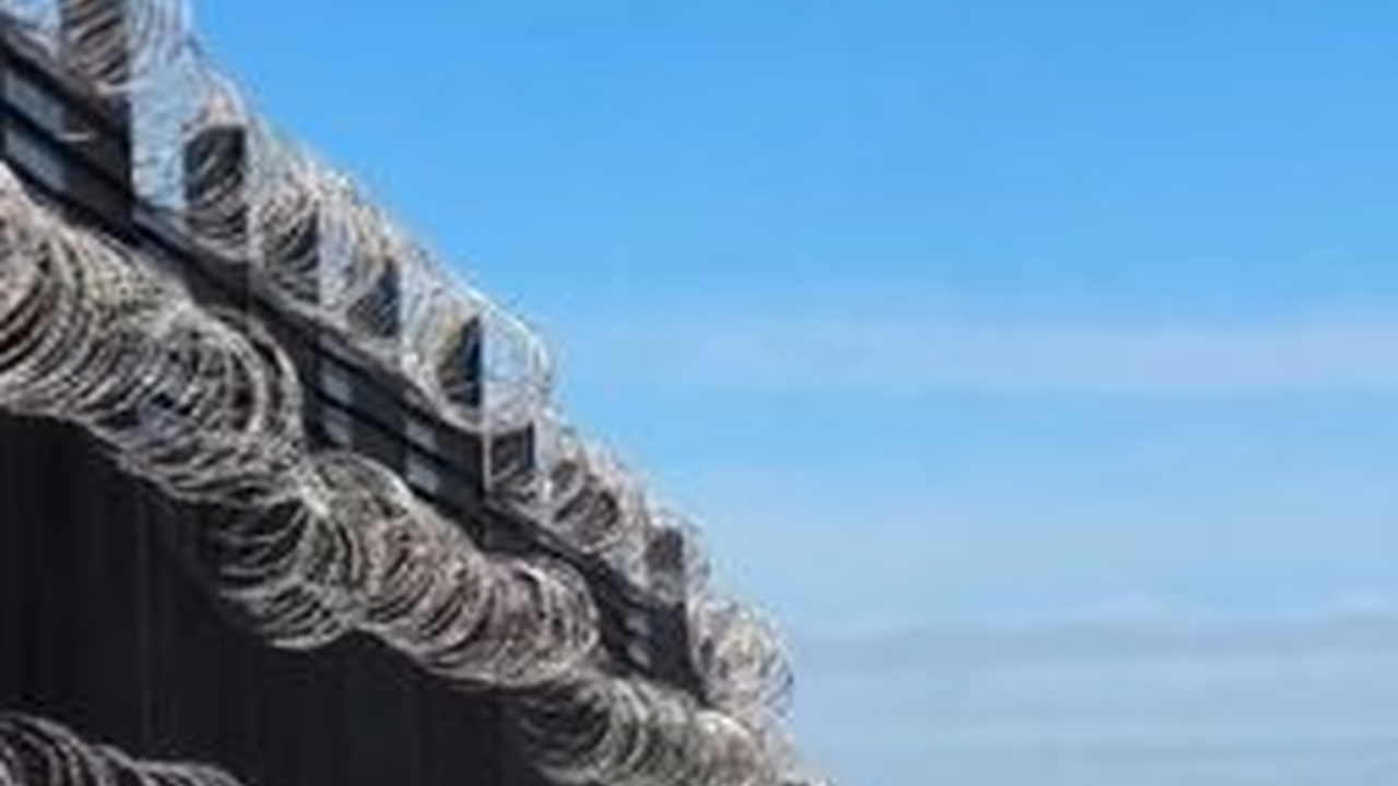 Penampakan Tembok Perbatasan Mesir dengan Gaza, Sungguh Sadis Benar-benar Jadikan Penjara Terbesar di Dunia