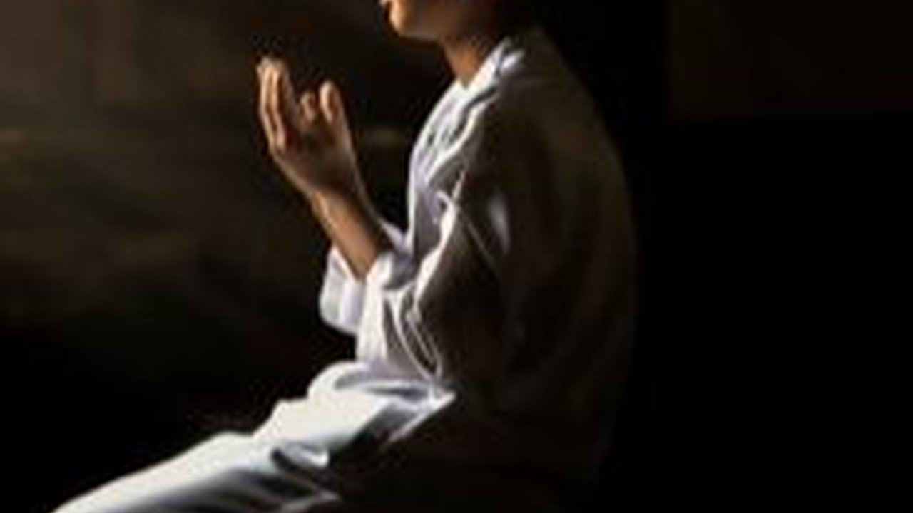 Doa Sholat Tahajud, Pahami Waktu, Dzikir dan Keutamaannya yang Sangat Istimewa