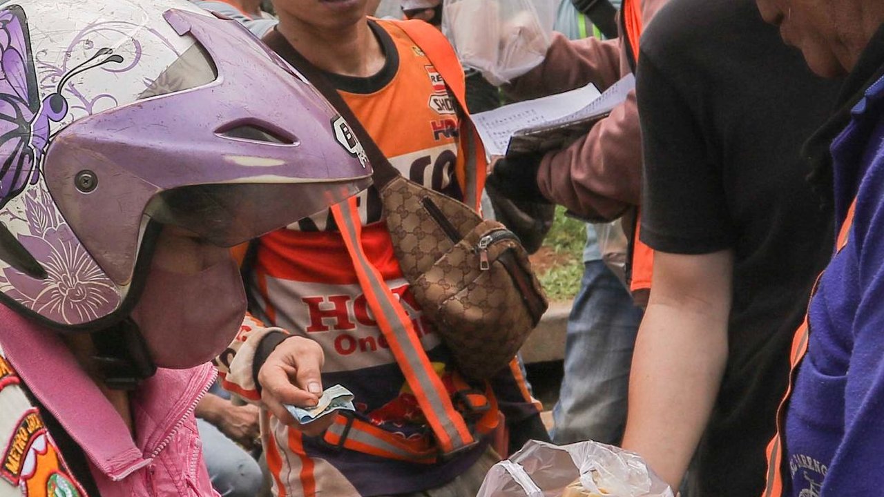 FOTO: Pekerja Sektor Informal Masih Mendominasi Tenaga Kerja di Indonesia