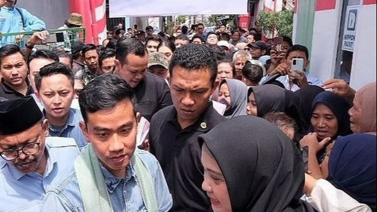 VIDEO: Istana Blak-blakan Heboh Jika Gibran Menang Pilpres Akan Angkat CPNS