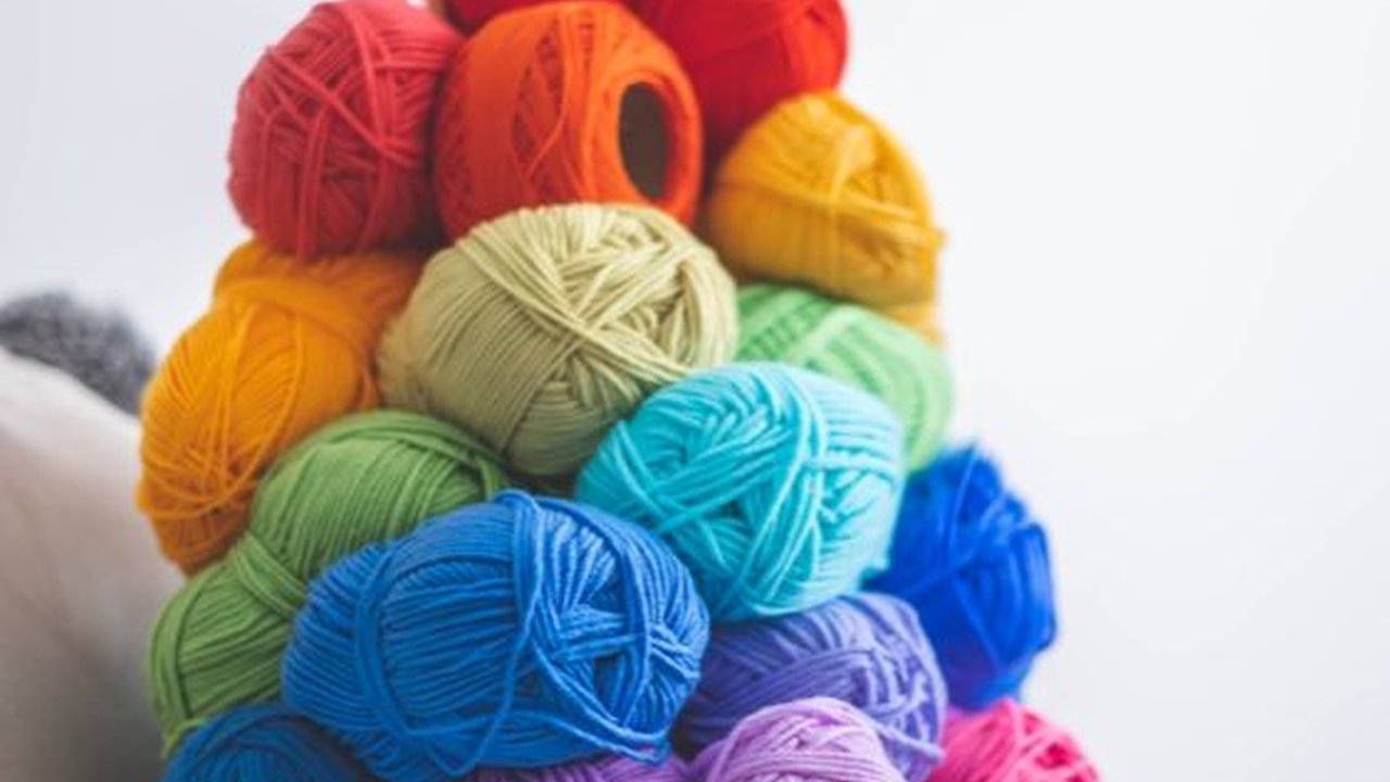 Sama-Sama Merajut, Teknik Knitting dan Crocheting Ternyata Beda