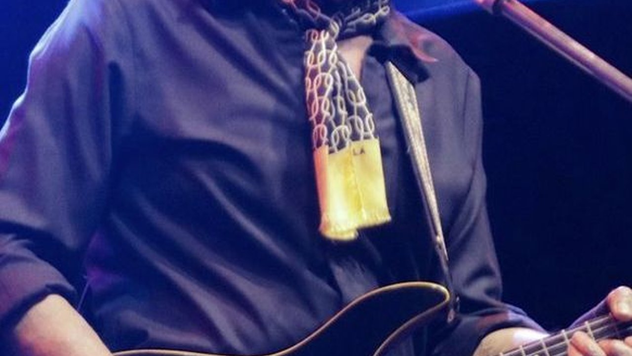 Kini Berusia 76 Tahun, 8 Foto Rhoma Irama Yang Masih Aktif Manggung Off Air