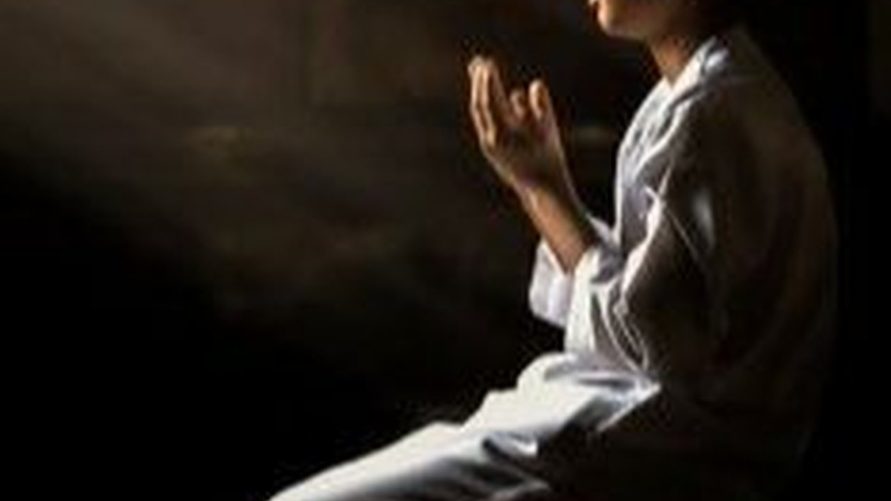 Doa Akhir Tahun dan Awal Tahun, Begini Arab dan Latinnya Dilengkapi Arti