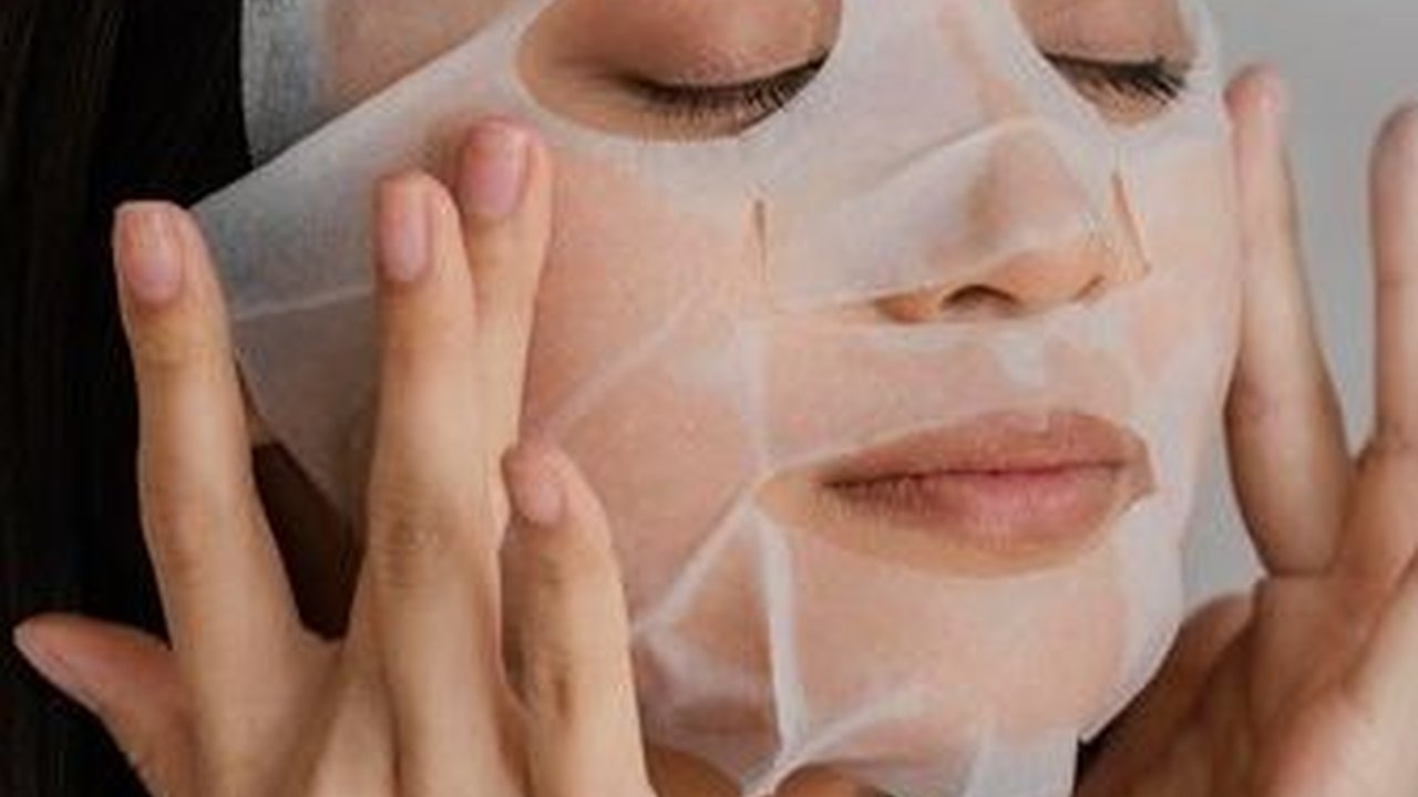 Bukan Pakai Retinol, Coba Pakai Cara Ini Biar Wajah Lebih Sehat