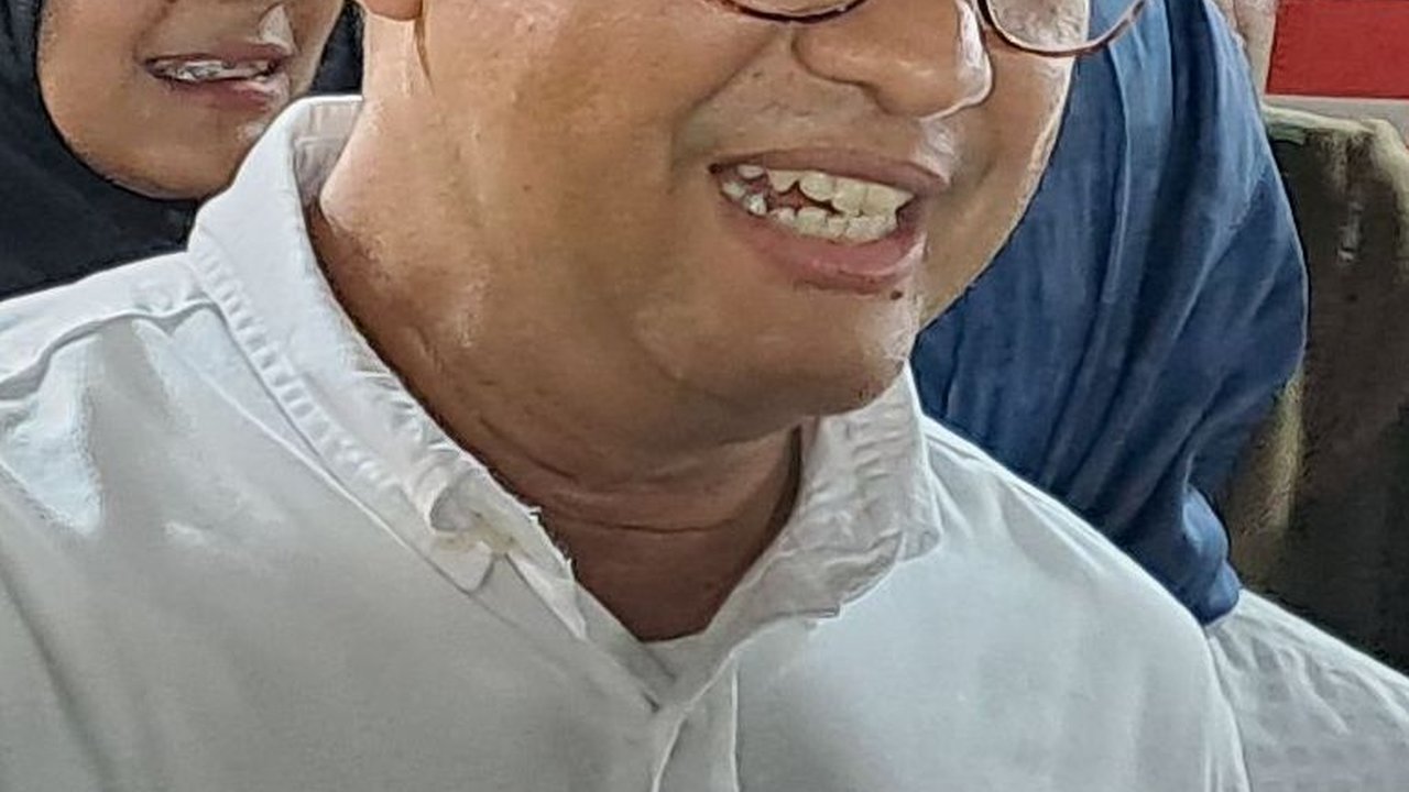 Sambangi Rumah Rhoma Irama, Anies Kutip Tulisan di Studio Soneta