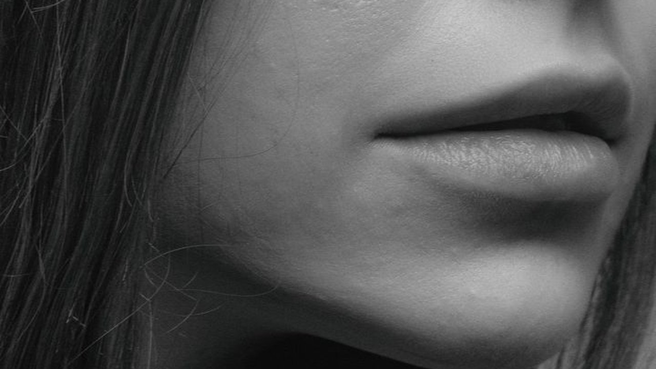 Cara Menghilangkan Biang Keringat di Wajah, Aman dan Efektif